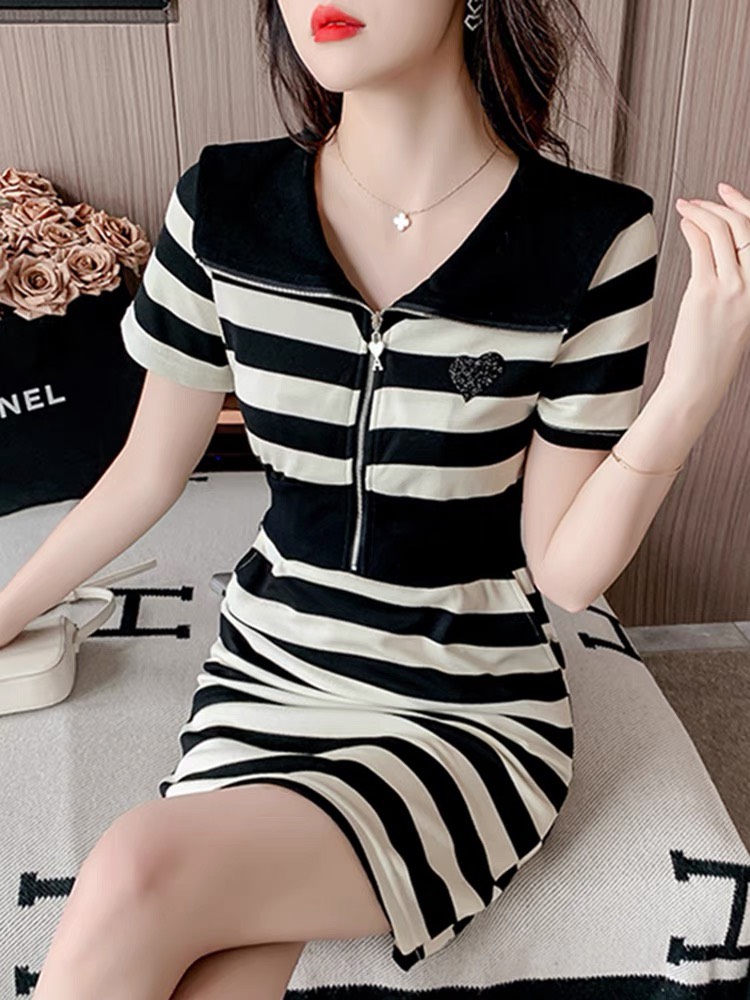 ĐẦM THUN SỌC PHỐI KHÓA KÉO CAO CẤP D98